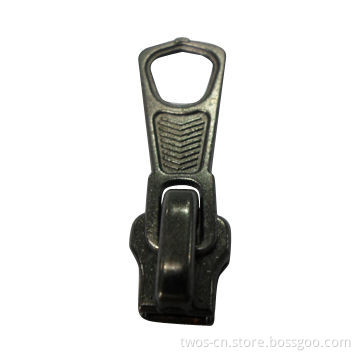 #5 Zipper Puller, Black Nickel Color, Lead- and Nickel-free, Customized Designs are Accepted